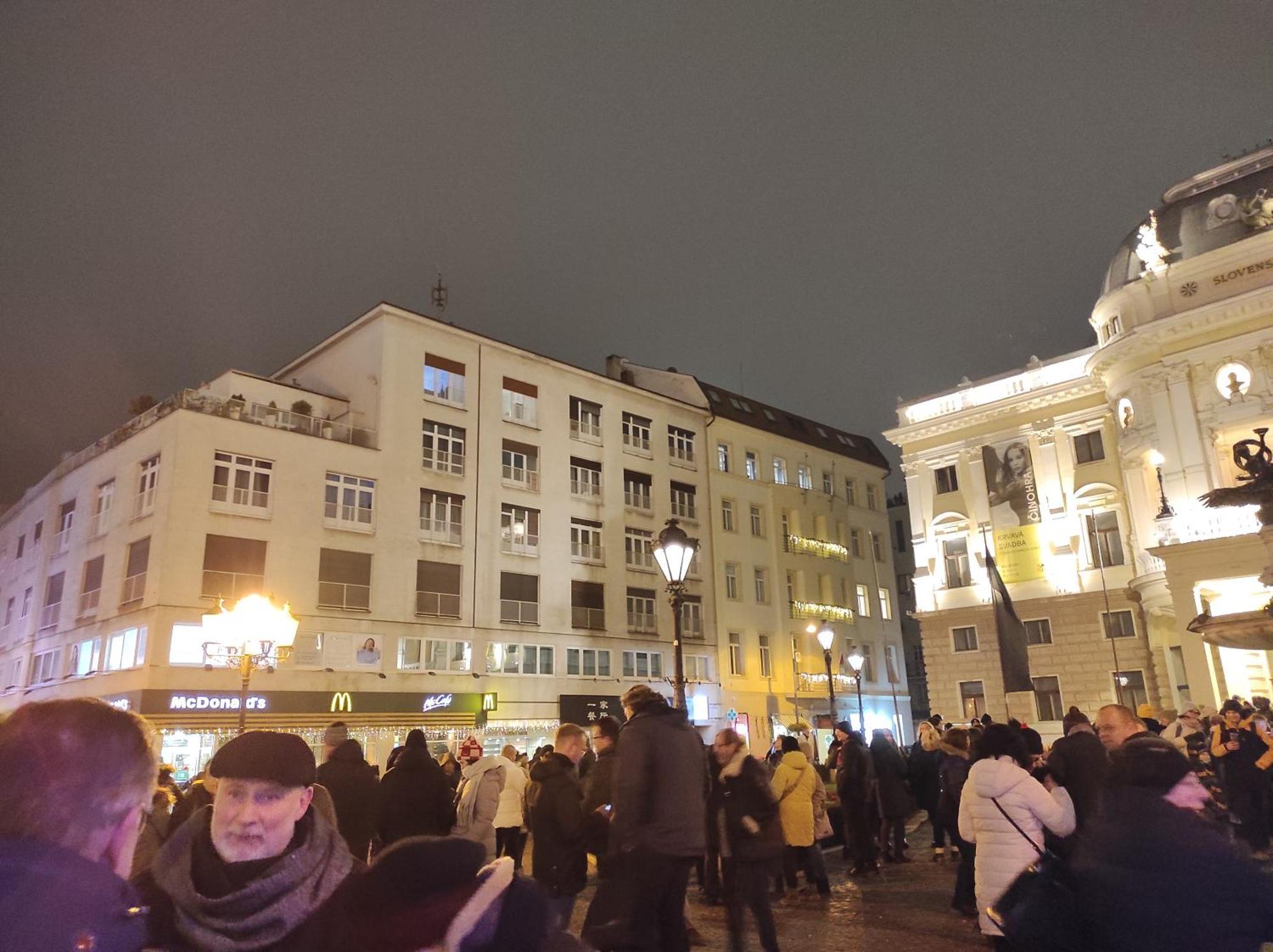 Apartman Old Centre - Rybarska Brana บราติสลาวา ภายนอก รูปภาพ