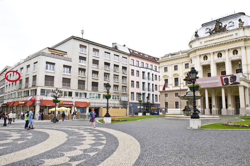 Apartman Old Centre - Rybarska Brana บราติสลาวา ภายนอก รูปภาพ